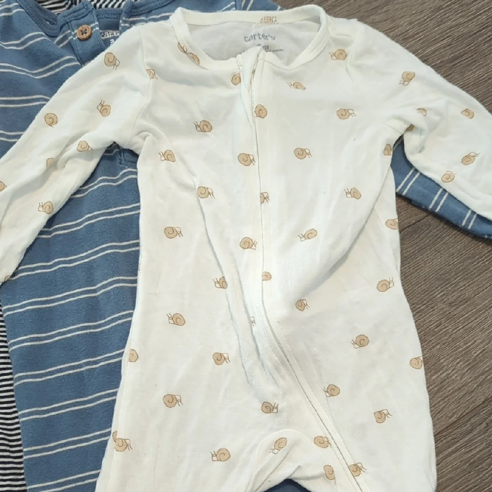 Bundle Carter's Infant 3 month Onesie Sleepers